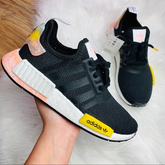 nmd r1 black multi